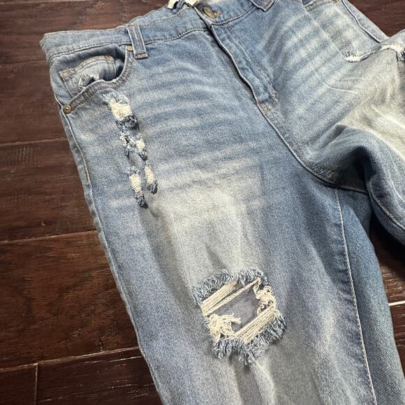 Arula (Altar’d State) Flared leg raw hem distressed denim jeans size 14 - Picture 5 of 8